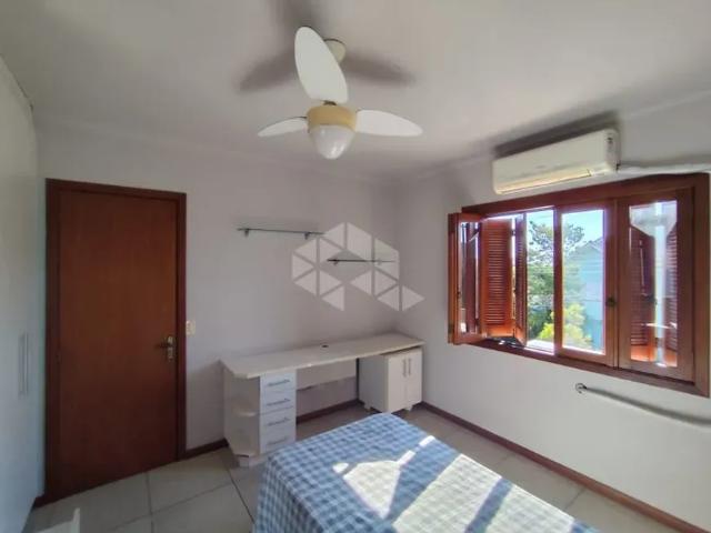 Casa Residencial 255M² para Alugar