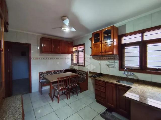 Casa Residencial 300M² para Alugar