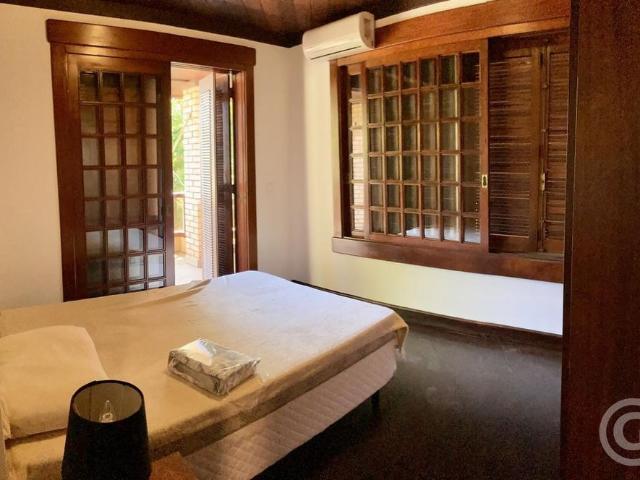 Casa residencial, 315.00m²