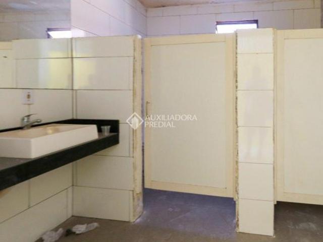 Casa, restaurante, oficina e salão de festas para locação 403m2 constuídos e 1.300m2 de terreno