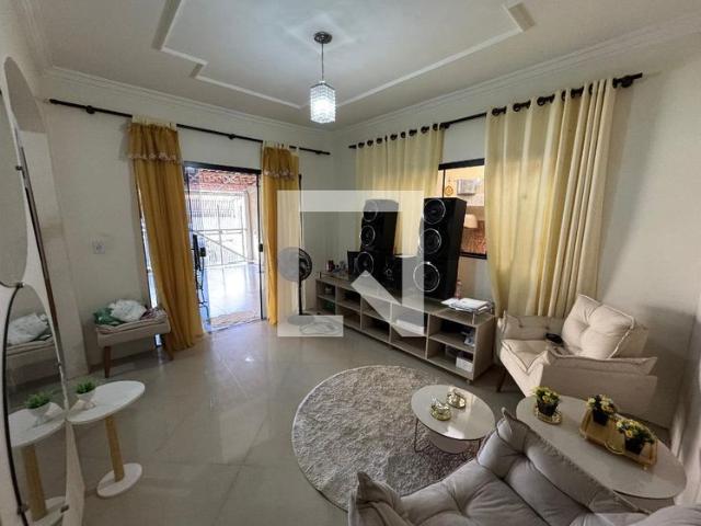 Casa, Riacho Fundo, 3 Quartos, 240 m2 Brasília