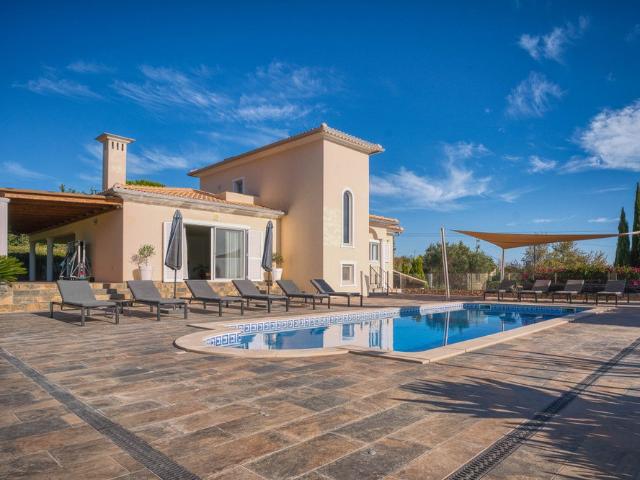 Casa Rosa: Exclusive Hilltop Estate w/ Heated Pool