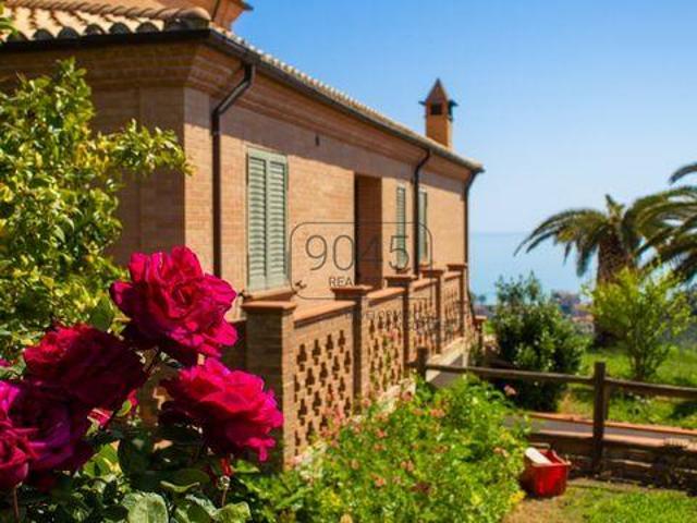 Casa Roseto degli Abruzzi AbruzzoAbruzzi 64026 ES93493382