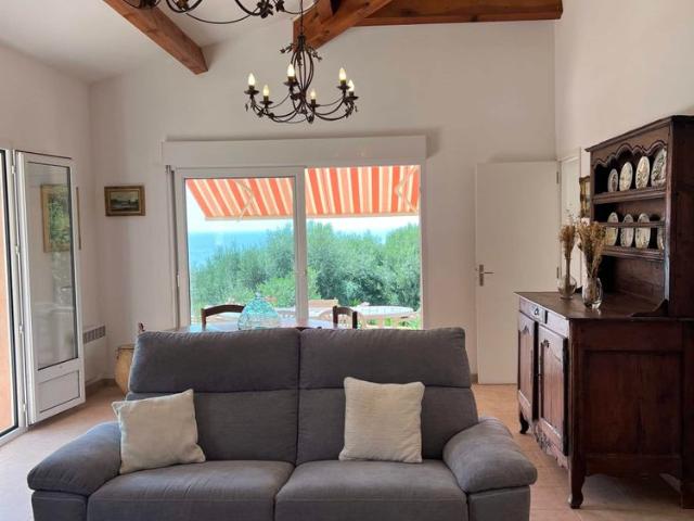 Casa Rosula
