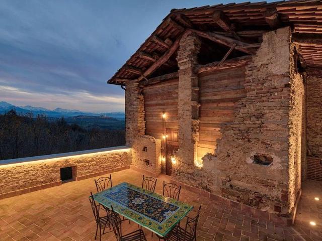 Casa storica con terreno e vista sulle montagne 995m² Briaglia