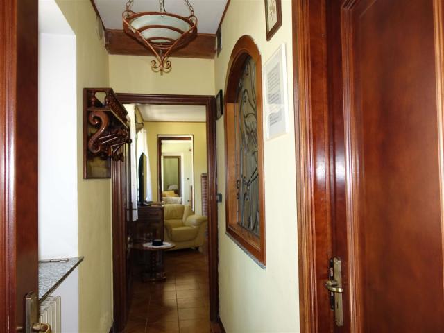 Casa Storica con Vista Panoramica e Terreno Espanso a San Ma. 410m² San Marzano Oliveto