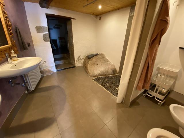 Casa storica in pietra con giardino 213m² Pavullo nel Frignano