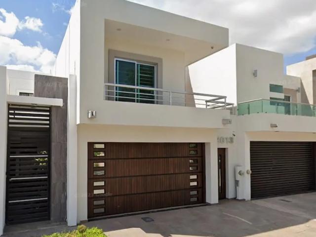 CASA SUPER ATRACTIVA UBICADA EN BOSQUES DEL PEDREGAL EN LOS MOCHIS