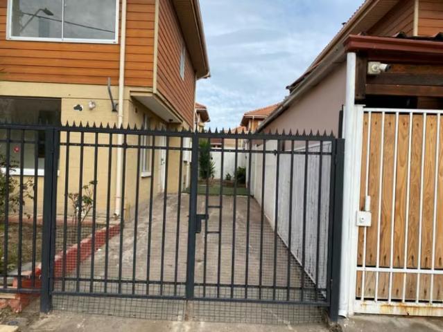 CASA San Carlos Con Cardenal Fresno | 3 dormitorios por 133000. 00 en Puente Alto