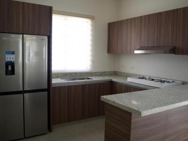 CASA SAN FRANCISCO EN VENTA SANTA JULIA RESIDENCIAL 4