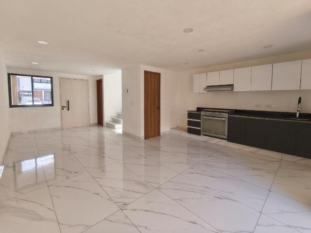 Casa SANTA MARIA ZACATEPEC, FRACCIONAMIENTO CUMBRES PUEBLA