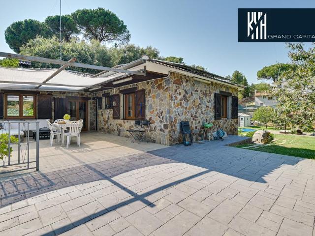 CASA SANTA COLOMA DE FARNERS RESIDENCIAL