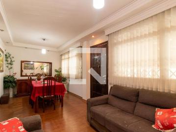 Rua Capiberibe, Praça Santo Cristo