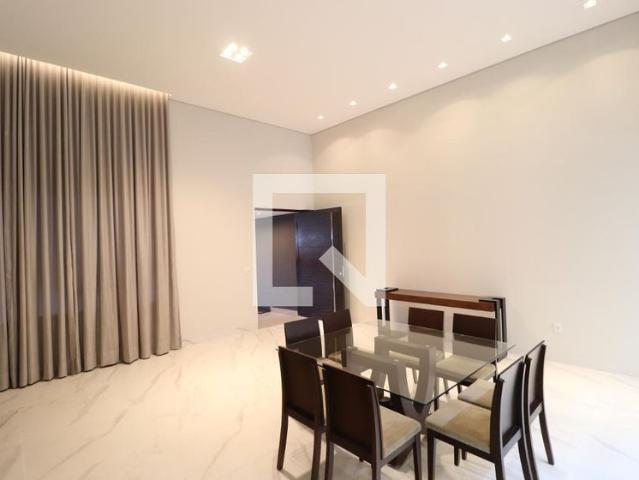 Casa, Saraiva, 3 Quartos, 360 m2 Uberlândia