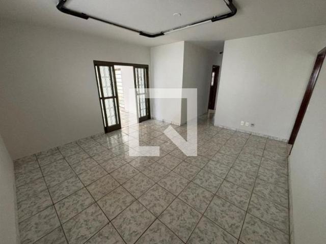 Casa, Segismundo Pereira, 3 Quartos, 300 m2 Uberlândia