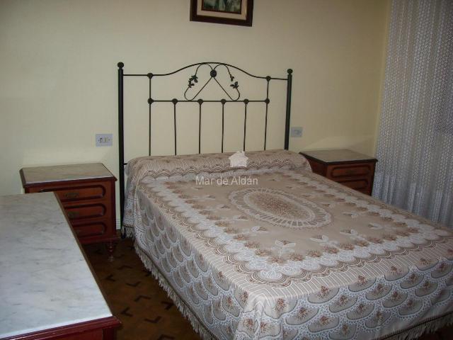 casa segunda linea del paseo maritimo de aldan, excelente situacion
