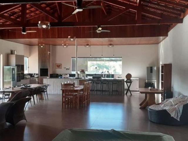 Casa sede,confinamento,granja,planta café,varias aptidões