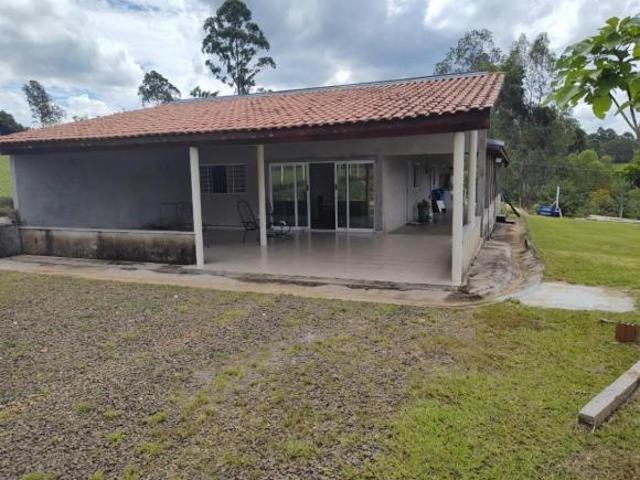 Casa sede,casa caseiro,represas
