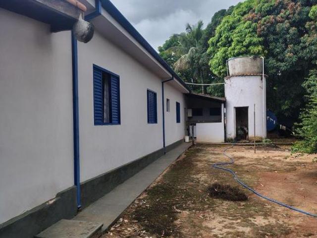 Casa sede grande,boa dimais