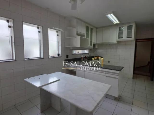 Casa Semitérrea à Venda na Vila Romana | 6 Vagas | Piscina | Área Gourmet | 3 Dormitórios | Rua Tran