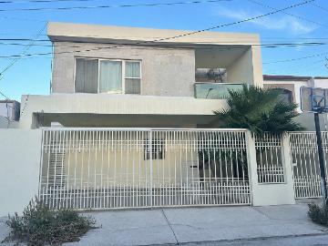casa semi amueblada en renta en la noria