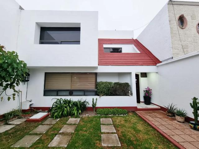 CASA SEMI AMUEBLADA EN RENTA EN VALLE DE SAN JAVIER PACHUCA