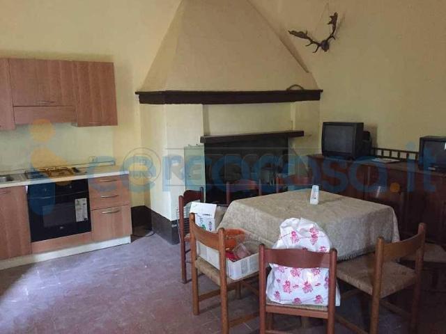 Casa semi indipendente in affitto in Via Valle 6c, Santa Maria A Monte