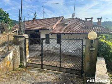 CASA SEMI INDIPENDENTE in VENDITA a BROZOLO Brozolo di 5 vani