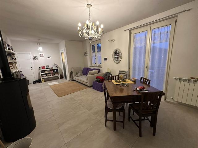 CASA SEMI INDIPENDENTE in VENDITA a GROPPARELLO di 5 vani