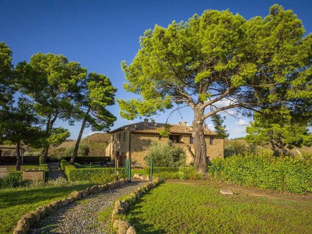 Casa Semi Indipendente Toscana, 2 Camere, 2 Bagni, Giardino. 150m² Volterra