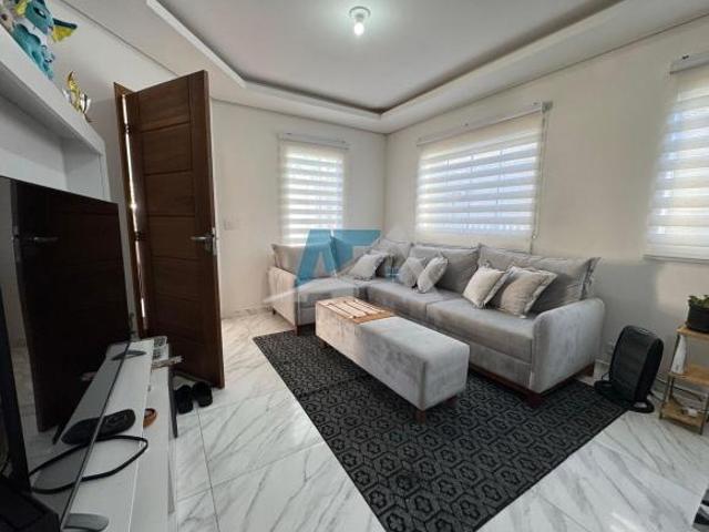 Casa semi mobiliada com 230,00m² de área total