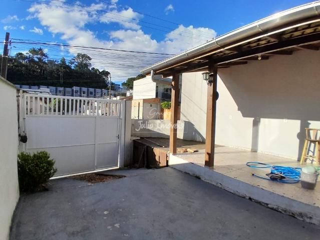 Casa semi mobiliada para locação bairro Paquetá