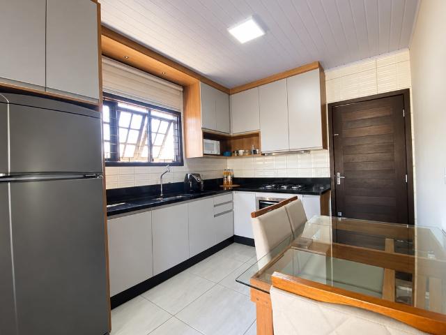 CASA SEMI MOBILIADA