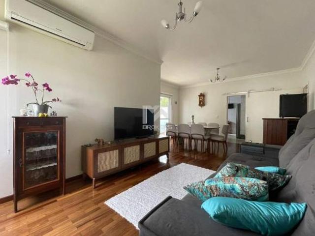 Casa semi térrea à venda no Condomínio Picollo Villaggio em Louveira SP