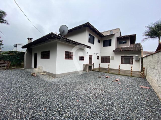 Casa semimobiliada 1 suíte + 4 dormitórios Vila Lalau Jaraguá do Sul / SC