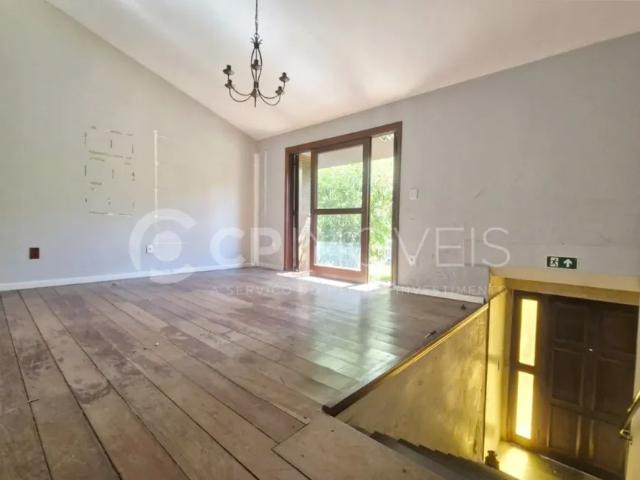 Casa semimobiliada em excelente localização no Jardim Planalto!