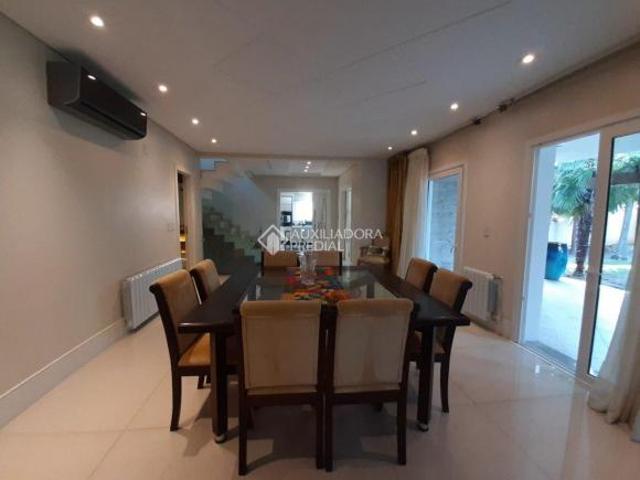 Casa semimobiliada no bairro Vila Verde com 482m²