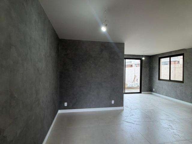 Casa Semimobiliada para Alugar no Condomínio Reserva Dual