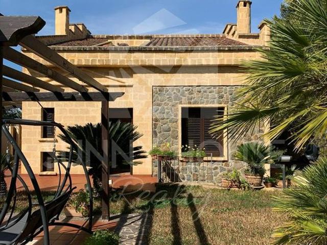 Casa Semindipendente di 201 mq in vendita Via la Maddalena 5, Cefalù, Sicilia