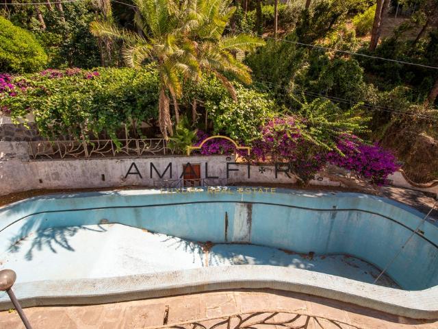 Casa Semindipendente di 360 mq in vendita via arbosto, Vietri sul Mare, Salerno, Campania