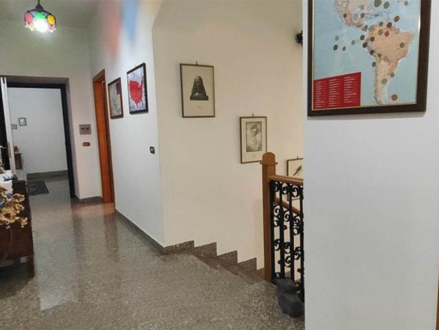 Casa semindipendente in vendita a Cosenza via capoderose