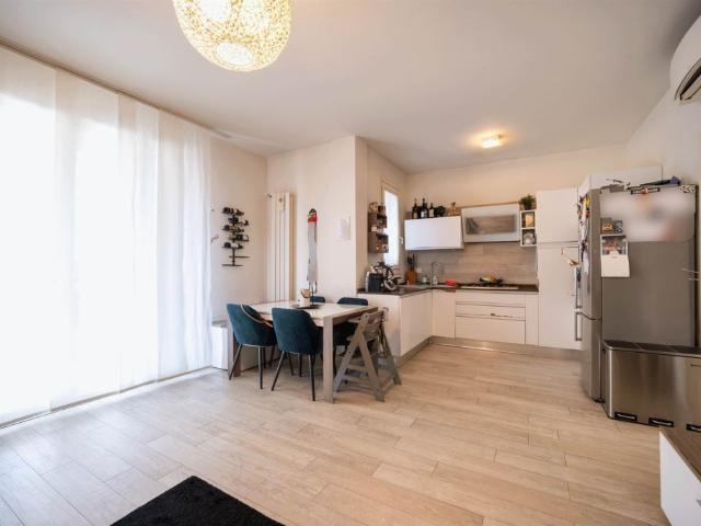 Casa semindipendente in vendita a Campi Bisenzio via Erbosa, San Donnino