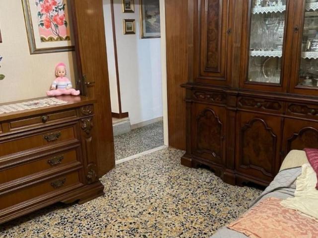 Casa semindipendente in vendita a Carrara, Gragnana