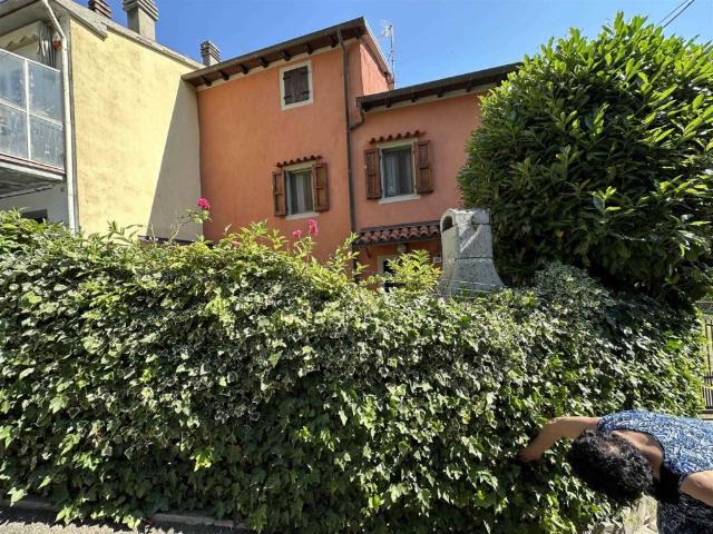 Casa semindipendente in vendita a Castiglione dei Pepoli, Baragazza