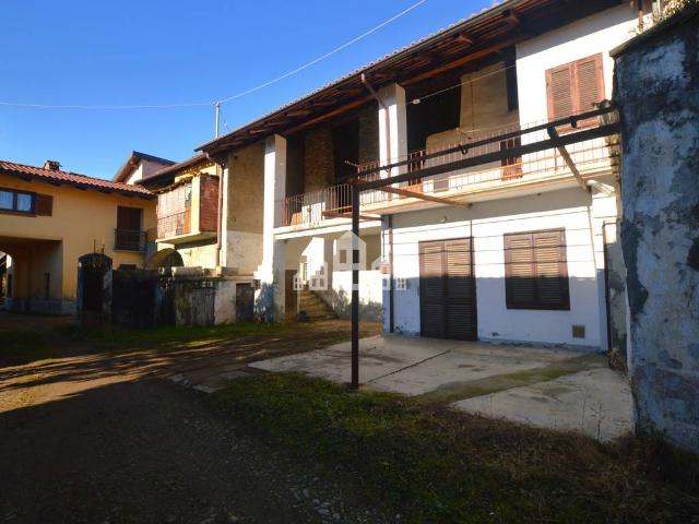 Casa semindipendente in vendita a Cuorgn, Salto