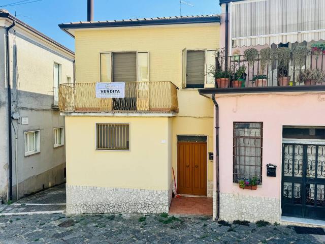 Casa Semindipendente in vendita a Bonito