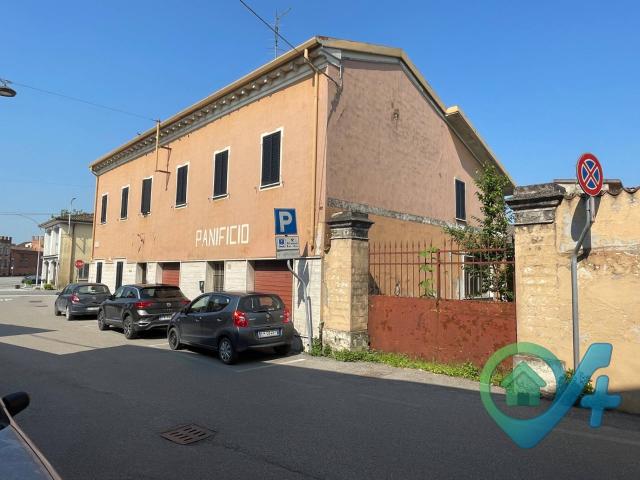 Casa semindipendente in vendita a Goito, Cerlongo