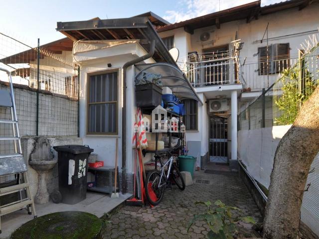 Casa semindipendente in vendita a Front, Grange