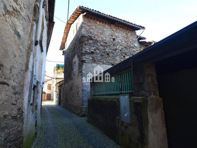 Casa semindipendente in vendita a Issiglio