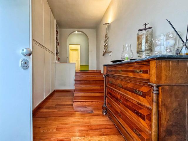 Casa semindipendente in vendita a Livorno, Ardenza Mare